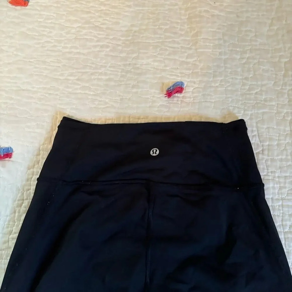 lululemon black athletic leggings mesh 6 - Picture 7 of 7